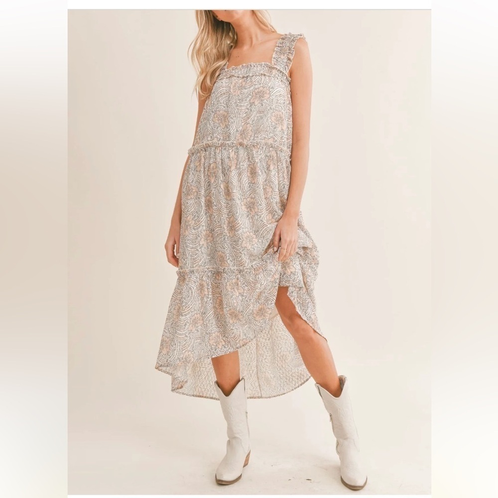 Sadie & Sage Golden Girl Tan Floral Tiered Maxi Sundress Size S - NWT